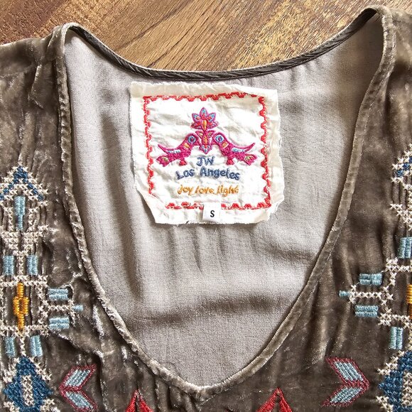JW Johny Was Los Angeles Velvet Embroidered High Low Tunic Top S - Picture 7 of 7